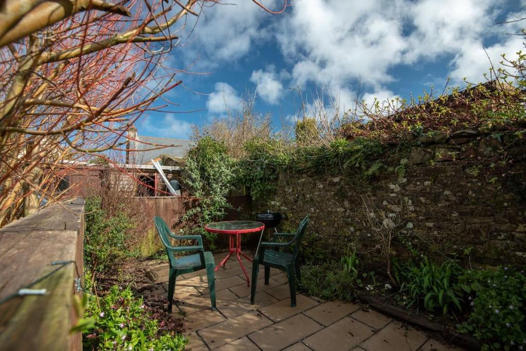 Coastal Cottage 'The Garden Cottage ' Hartland Dış mekan fotoğraf